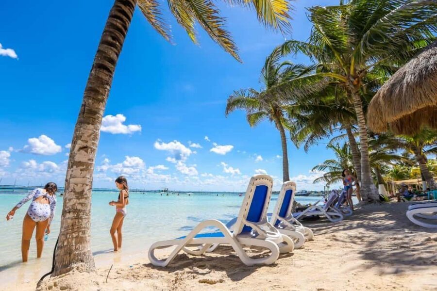 Chacchoben Maya Ruins & Mexican Lunch at the Beach (Combo) - The Mahahual Beach + Lunch Combo: Time to Unwind, But Check Your Expectations