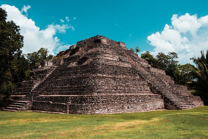 Chacchoben Mayan Ruins and Bacalar Lagoon from Costa Maya - Chacchoben Mayan Ruins: jungle temples and a real 1-hour walk