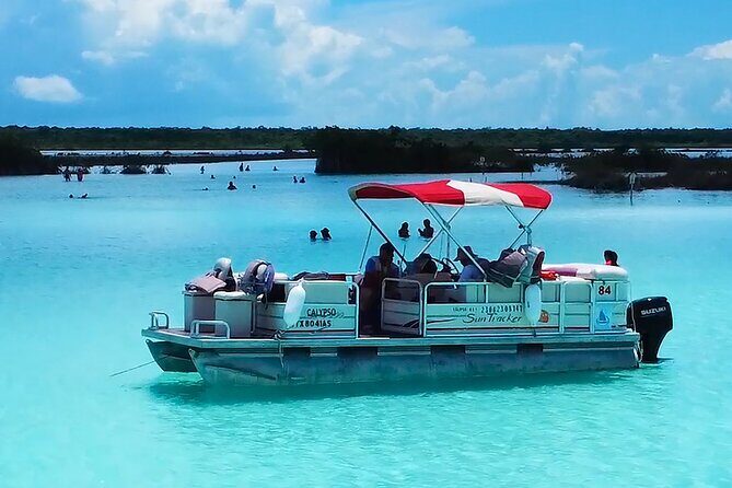 Chacchoben Mayan Ruins and Bacalar Lagoon from Costa Maya - Pedro Santos Pineapple Town: a quick taste stop that doesn’t waste time