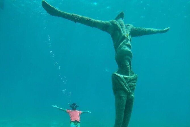 Chankanaab Park Admission + Snorkeling - Loungers, lockers, showers, and changing rooms: small things that save your day
