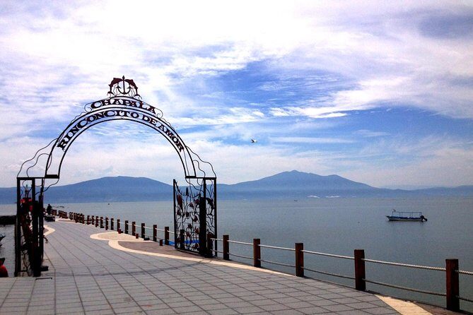 Chapala Lake & Ajijic Tour with "Tres Potrillos Ranch" - Why This Day Trip Works So Well From Guadalajara