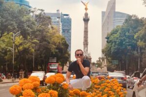 Cheerful Introduction Walking Tour in Roma, Condesa & Juarez - Where you start and end: from Degú to the Angel of Independence