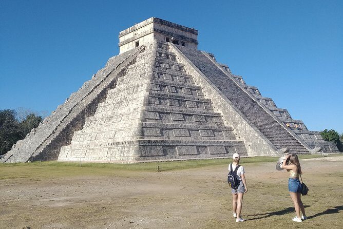 Chichen Itza Cenote and Magic Izamal - Chichén Itzá: guided time plus free exploration (and what costs extra)