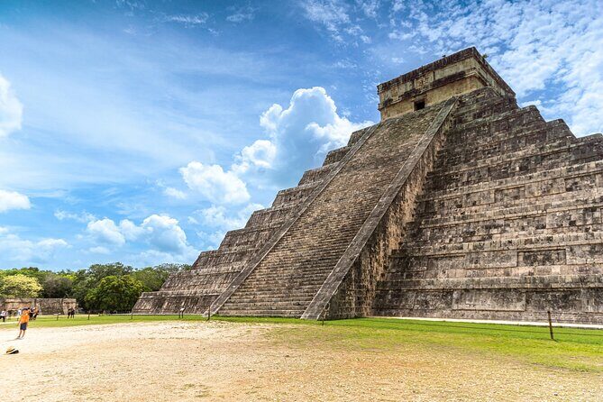 Chichen Itza Cenote and Valladolid from Cancun - Chichén Itzá: walking the Kukulkan story with an expert guide
