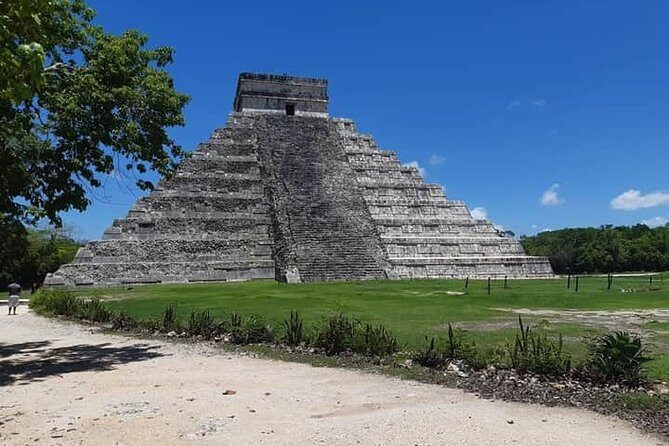 Chichen Itza Deluxe from Cancun to Playa del Carmen - Luxury coach ride from Playa del Carmen