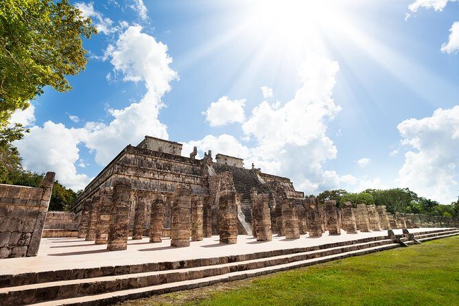 Chichen Itza Deluxe Guided tour with lunch - A long day from Cancún that actually stays organized
