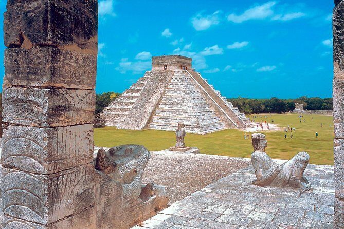 Chichen Itza Deluxe Valladolid and 2 Cenotes - Cenote Hubiku: The 115 Steps, the Circular Shape, and That Light Beam