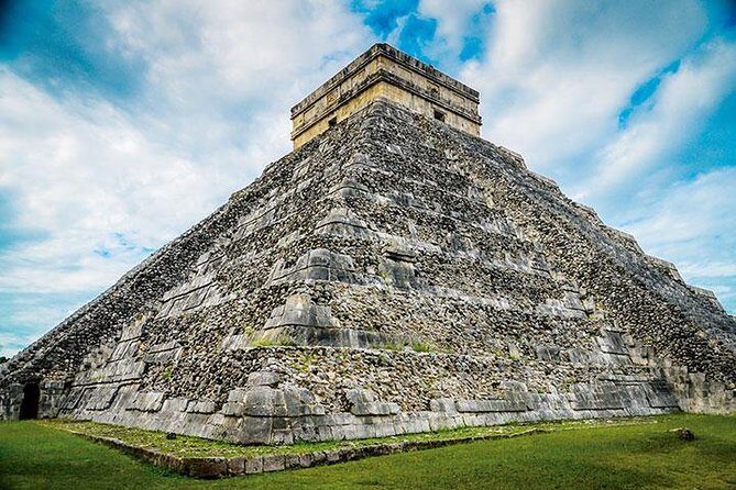 Chichen Itza Deluxe Valladolid and 2 Cenotes - Food, Bottles of Water, and the Stuff That Costs Extra