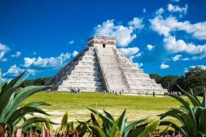 Chichen Itza & Ek Balam Tour From Cancun - Getting Picked Up: What to Expect on the Morning