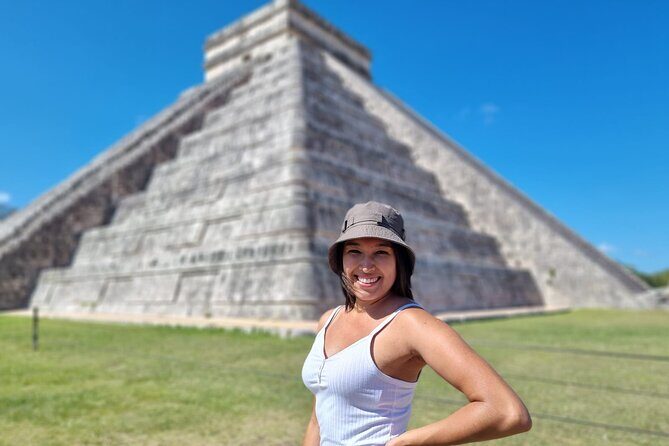 Chichen Itza Full Day Tour - Chichén Itzá: the guided intro before the main show