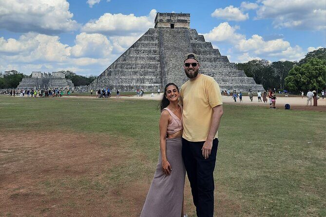 Chichen Itza Guided Group Walking Tour - Last minute booking - Group size and pacing: small group care inside a big site