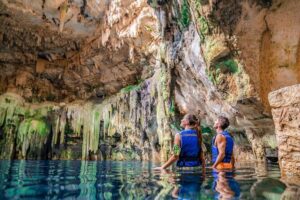 Chichen Itza Guided Historical Tour with Lunch Included - Chichen Itza: how to get the most from El Castillo time