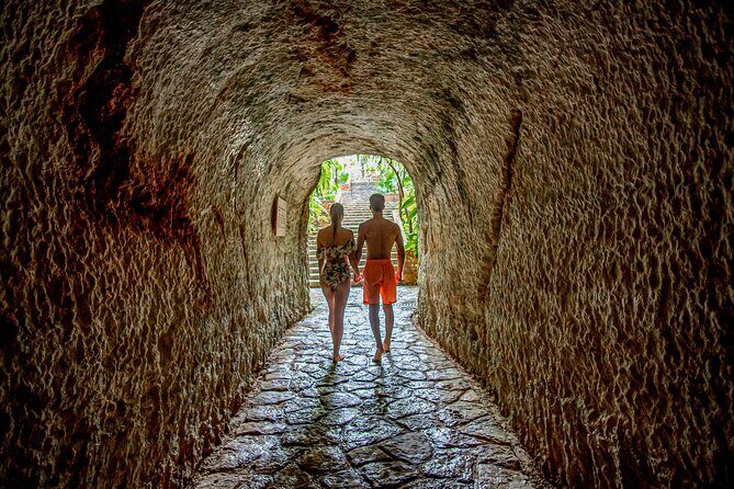 Chichén Itzá Guided Tour with Cenote & Buffet at Valladolid - Valladolid lunch at La Casona: more than just a break