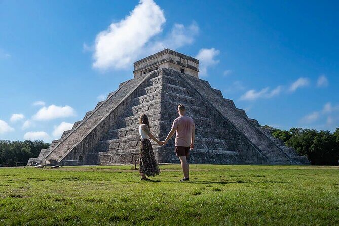 Chichen Itza Ik kil and Suytun Cenote Tour from Cancun - Food on the road: breakfast, lunch, and what included really means