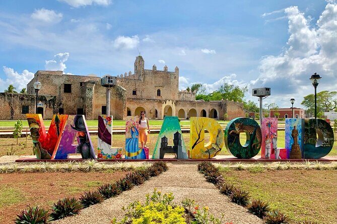 Chichen Itza Ik kil and Suytun Cenote Tour from Cancun - Stop 1: Ik Kil Cenote swimming with 40-meter depth