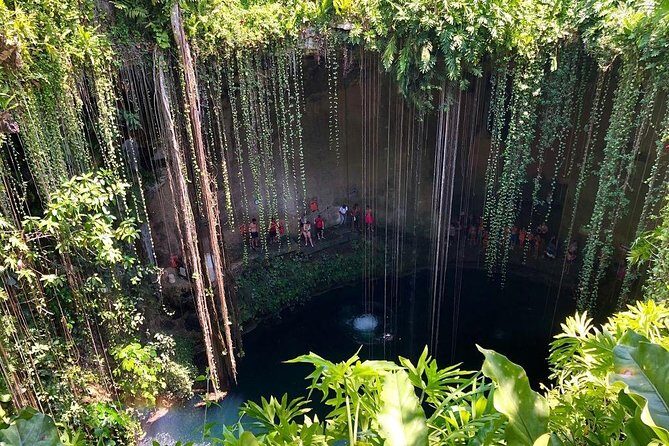 Chichen Itza LDS tour all inclusive from Cancun (Private) - Cenote Ik Kil Swim Time: Pictures, Cooling Off, and Practical Amenities (1 Hour)
