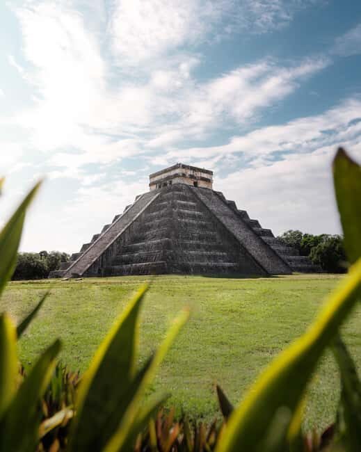 Chichen Itza On-Site Guided Tour with Certified Local Expert - Meeting at Parador Turístico: Start Smarter at Chichén Itzá