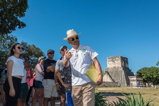 Chichén Itzá Premier Tour with Cenote Xunáan, Valladolid & Lunch - Lunch and the Open Bar: Fueling a Hot Day