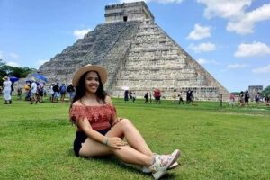 Chichen Itza Premium (We leave DE Merida Yucatan) - Izamal: Main Square, Convent San Antonio de Padua, Kinich Kakmo, and Henequén Crafts