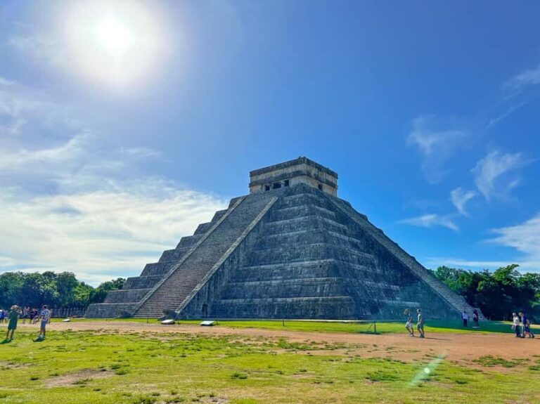 Chichén Itzá: Tour with Expert Tour Guide - Meeting by the Chichén-Iztá letters: timing and meeting point reality