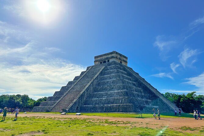 Chichen Itza, Valladolid & Cenote Private Tour with Buffet Lunch - Chichen Itza with a private guide: what to focus on