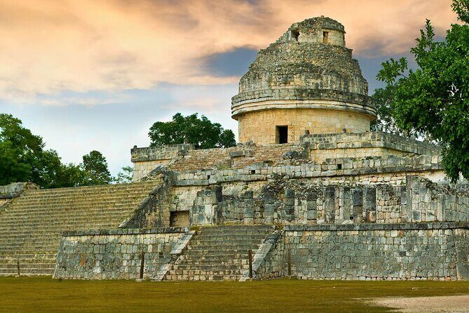 Chichen Itza VIP Mayan Wonder (Full Day Experience) - Valladolid in 45 Minutes: A Quick Taste of Pueblo Mágico