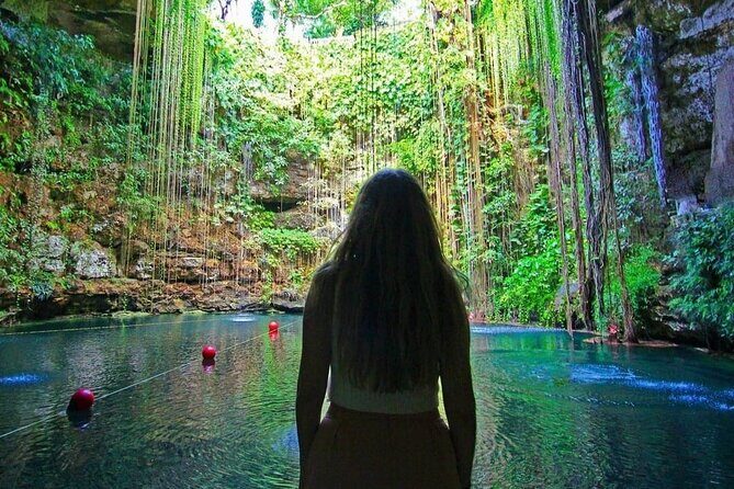 Chichen Itza, Yucatecan Buffet, Cenote Saamal and Valladolid - The Mayan buffet stop: more than just a break