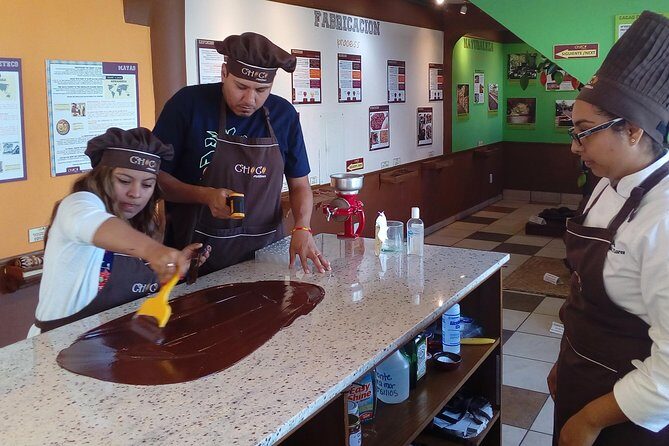 Chocolate and truffles workshop - Choosing flavors: toppings, flavored ganache, and optional mix-ins