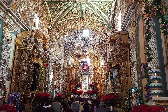 Cholula Magical Twon on a Traditional Tram from Puebla - San Francisco Acatepec: Talavera Poblana mosaics you can actually see