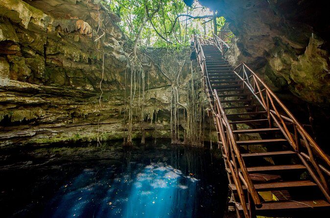 Choose your experience to live in Los 7 Cenotes San Gerónimo - Lunch Break: Traditional Yucatecan Food Between Swims