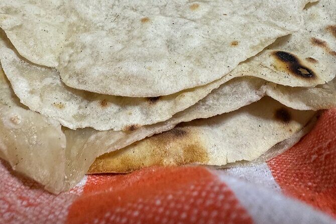 Class of Sauces and Tortillas in Mexico City - Quesadillas and tortillas: the step that makes it click
