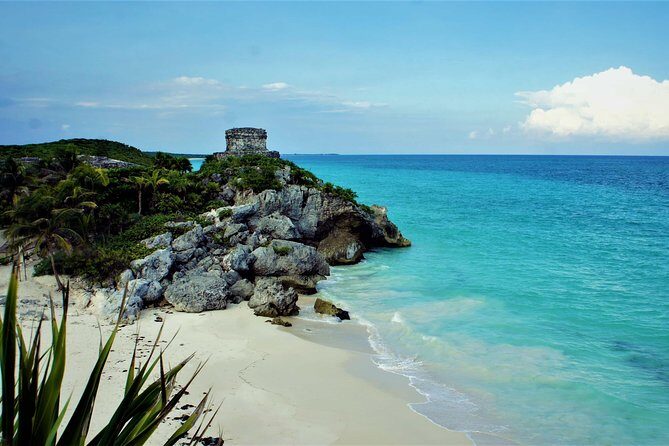 Coba and Tulum, cenote swim and buffet lunch - Cobá and Nohoch Mul: Climbing 42 Meters for the View