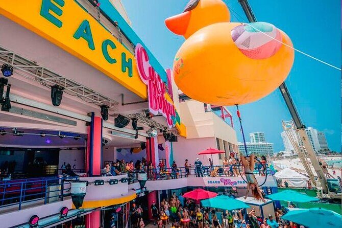 Coco Bongo Beach Club Cancun - Coco Bongo Beach Club Cancun: The day-party mood