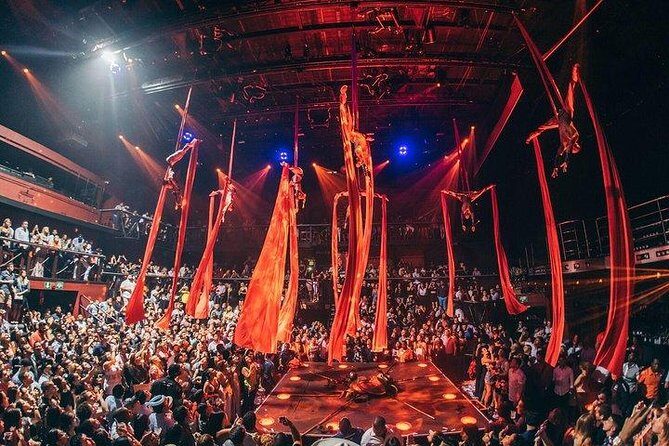 Coco Bongo Playa del Carmen New Year's Eve 2027 - The show format: nonstop entertainment, flying acts, and lots of effects
