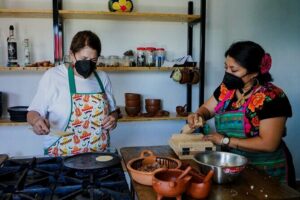 Cooking classes from the Isthmus with a Tehuana - Inside the Kitchen: What You Learn While Cooking From Start to Finish