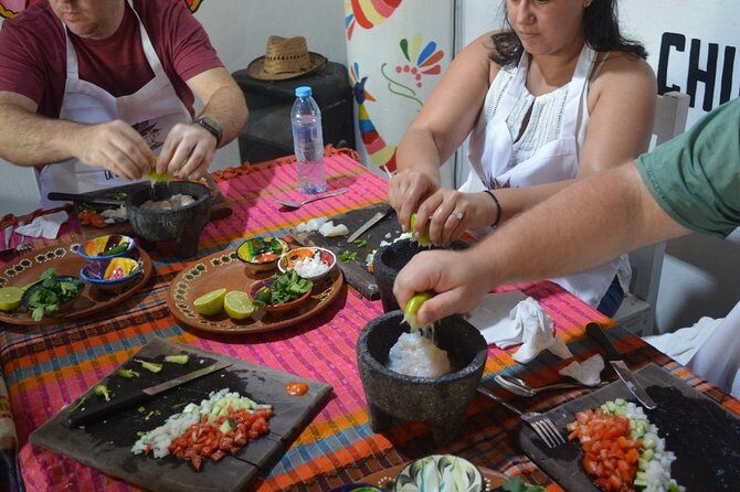 Cooking classes + margaritas and mezcal tasting - Who Should Book This Cooking Class in San José del Cabo?