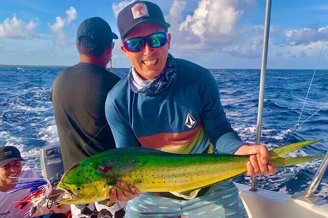 Costa Maya Sport Fishing - Jigging, trolling, and fly fishing: how you’ll actually participate