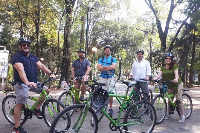 Coyoacán Walking Tour: Access to Frida Kahlo Museum & Tacos - Guides Make or Break This Kind of Day