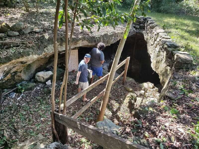 Cozumel: 5-Hour Private Caves and Ruins Tour with Lunch - Chen Rio Beach and lagoon: soft sand, big views, and crocodile odds
