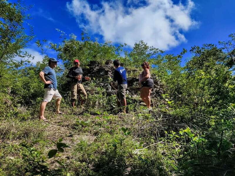 Cozumel: 5-Hour Private Caves and Ruins Tour with Lunch - Oceanfront lunch at the palapa: feet in sand, calm after the caves