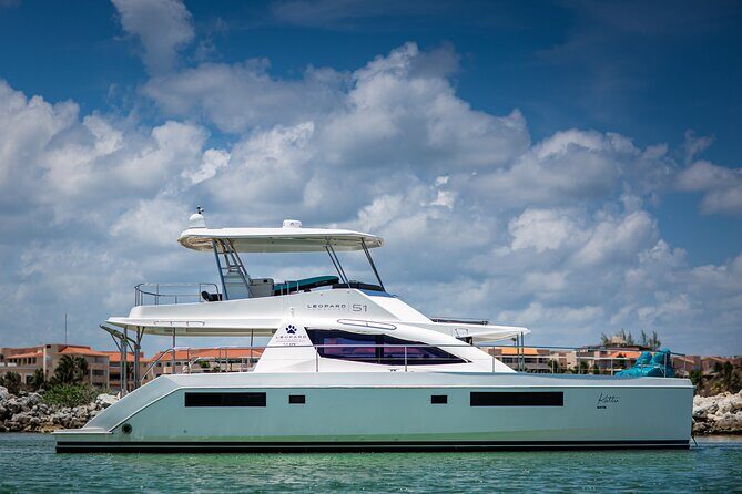 Cozumel All Inclusive: Coast & Relax 4h on 51' Leopard - For families, bachelorettes, and anyone who wants control