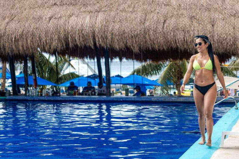 Cozumel: Best Day Pass at San Francisco Fun Beach Club - Price and value: $20 that adds up if you use the included stuff