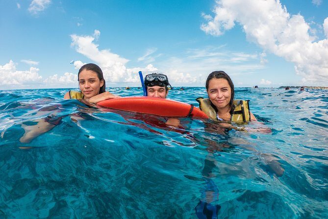 Cozumel Catamaran Snorkeling Tour & lunch® - Reef stop 1: Colombia or Palancar snorkeling (gear included, life vest required)