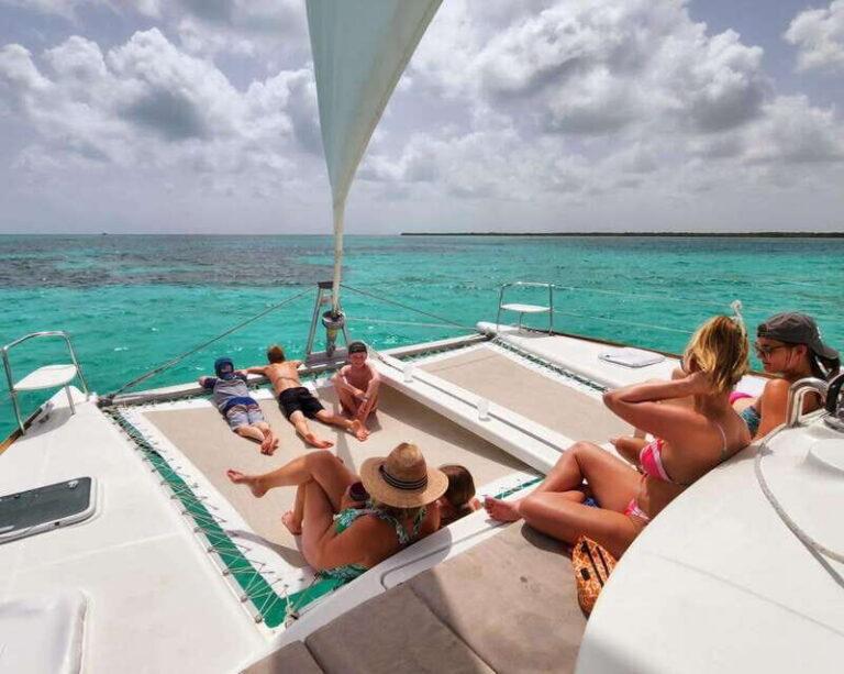 Cozumel: Catamaran Tour To Isla de la Pasión - The 5-hour ride out: what the open-water time is really for