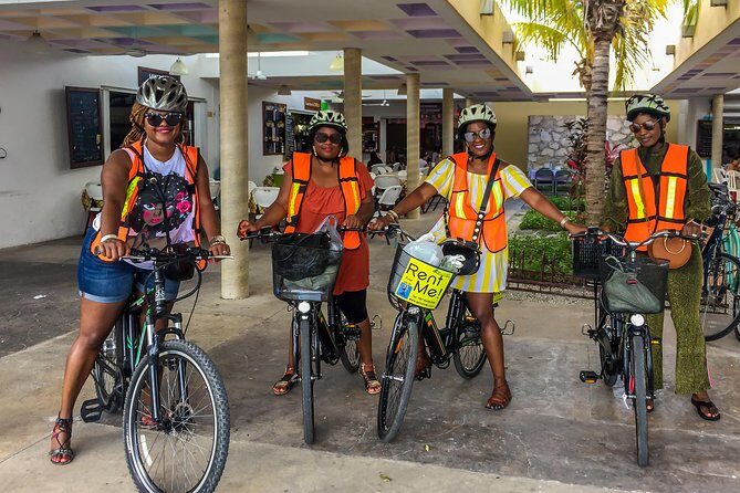 Cozumel: City Tour by E-bike - Stop 3 after lunch: Grijalva monument and the Mayan pyramid area