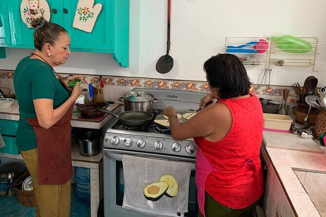 Cozumel Cooking Class - What you’ll cook: tortillas, guacamole, sauces, and a real Mexican meal