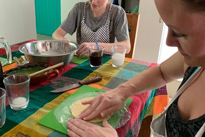 Cozumel Cooking Class - Chef Jeronimo and Angie: how the small-group pace keeps things fun