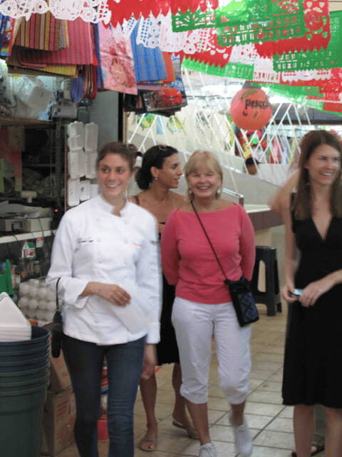 Cozumel Food Tour - Stop 1: First tastings at a local street-food restaurant