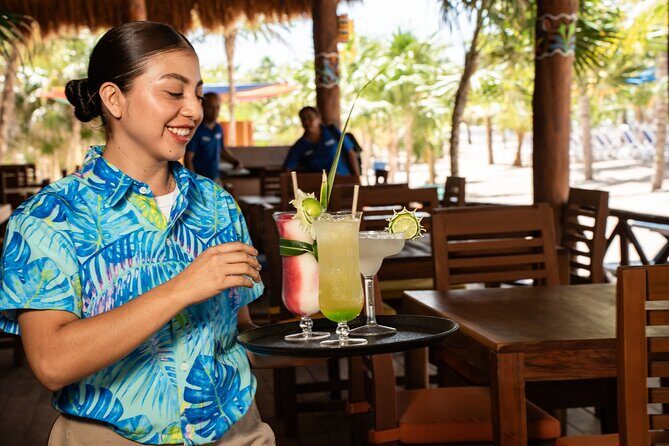 Cozumel: KUZÁ Beach Day, Buffet, Open Bar & Mexican Flavors Class - Who should book this Cozumel KUZÁ day (and who might skip it)