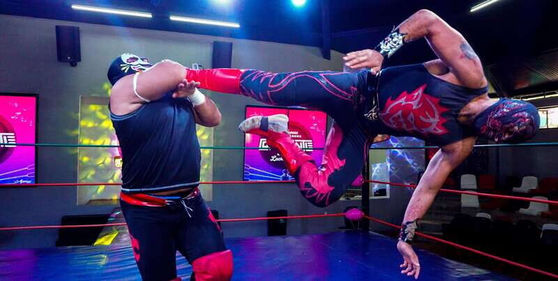 Cozumel: Mexican Lucha Libre Experience! Classic Package - How the Matches Play: Close-Up Action Around the Arena